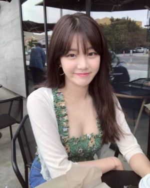 청순한 이유비.jpeg