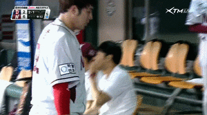 20140815 5회말 박뱅 투런.gif