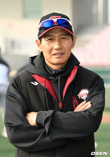 파일:염경엽 쥐감독.jpeg